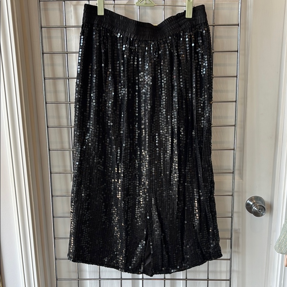 Elegant Vintage Black Sequin Skirt - Picture 3 of 3